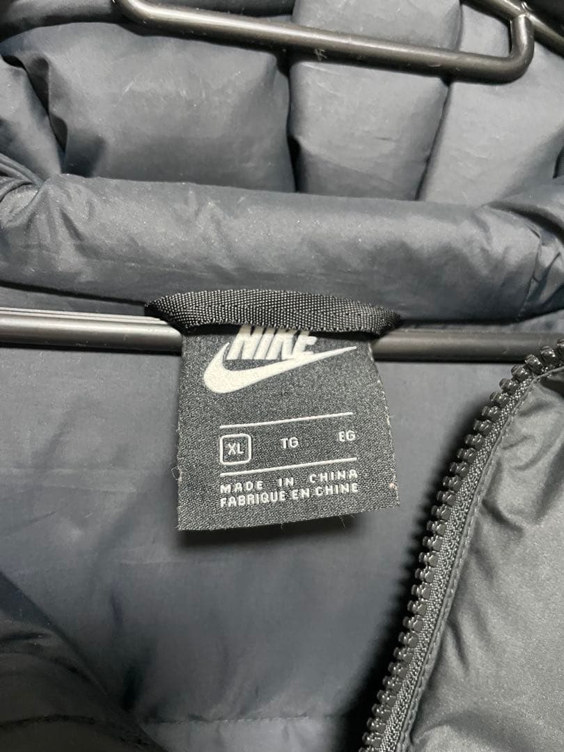 Nike ブラック ダウンジャケット