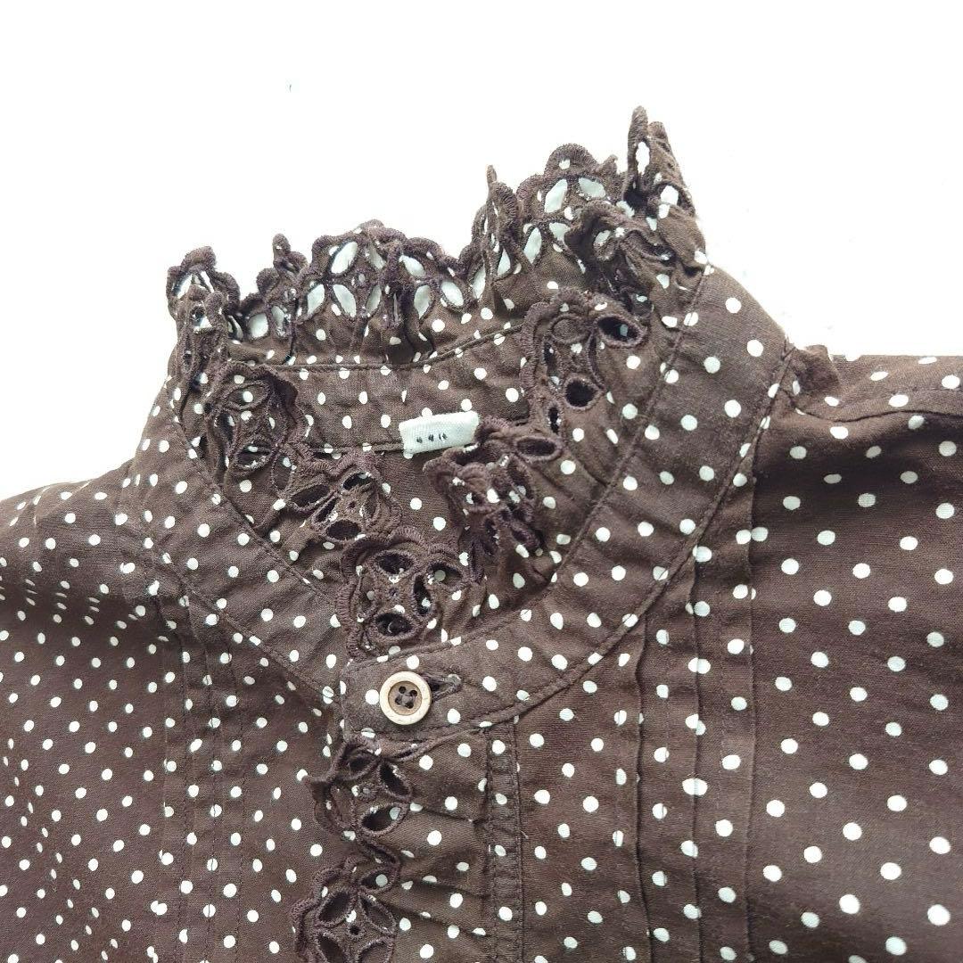 【あたりアリ】45R タペットドットプリントのカットワークフリルブラウス