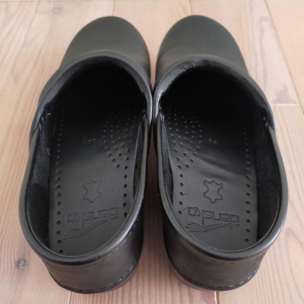 dansko/ダンスコ プロフェッショナル オイルド レザー クロッグ ブラック