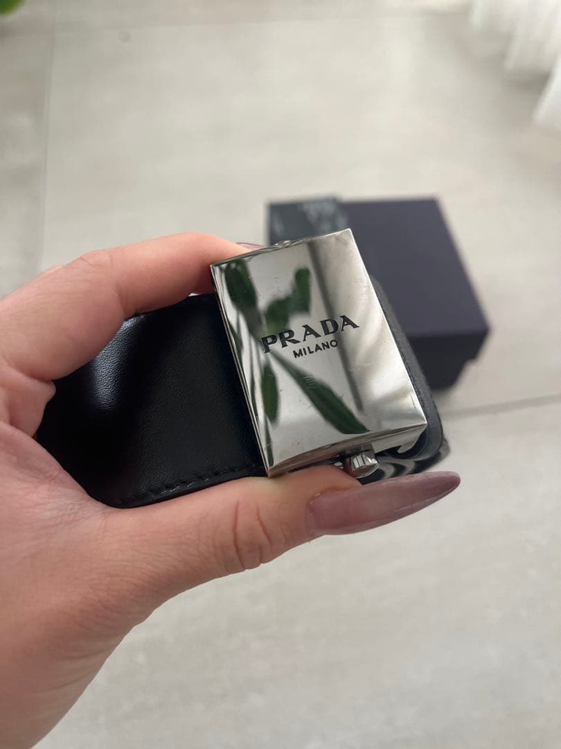 【極美品】PRADA プラダ レザーベルト ロゴバックル 黒 75