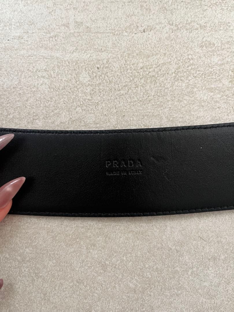 【極美品】PRADA プラダ レザーベルト ロゴバックル 黒 75