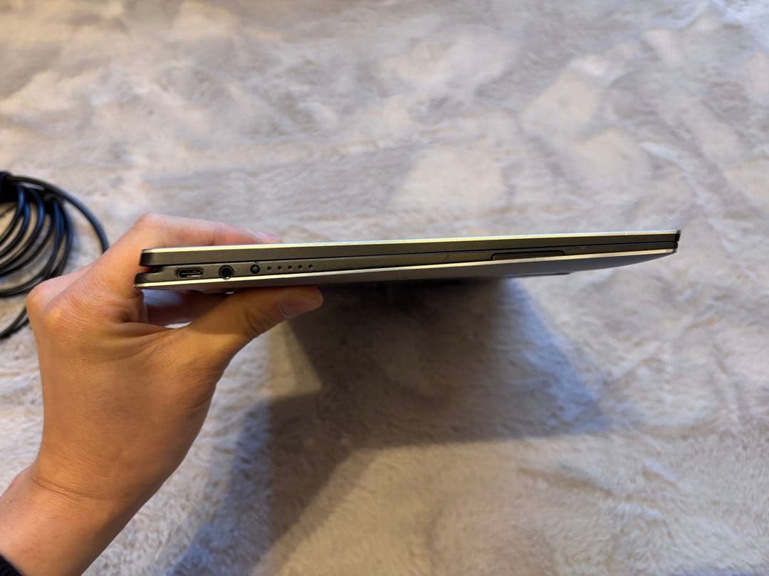 Dell XPS 13 9365 本体 + ACアダプター