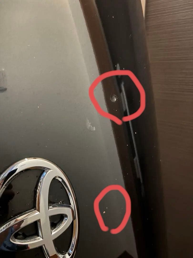 トヨタ ハイエース標準ボンネット　ブラック