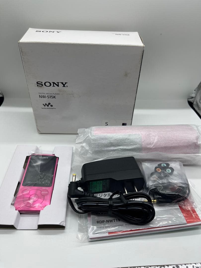 美品　SONY WALKMAN NW-S15K ビビッドピンク