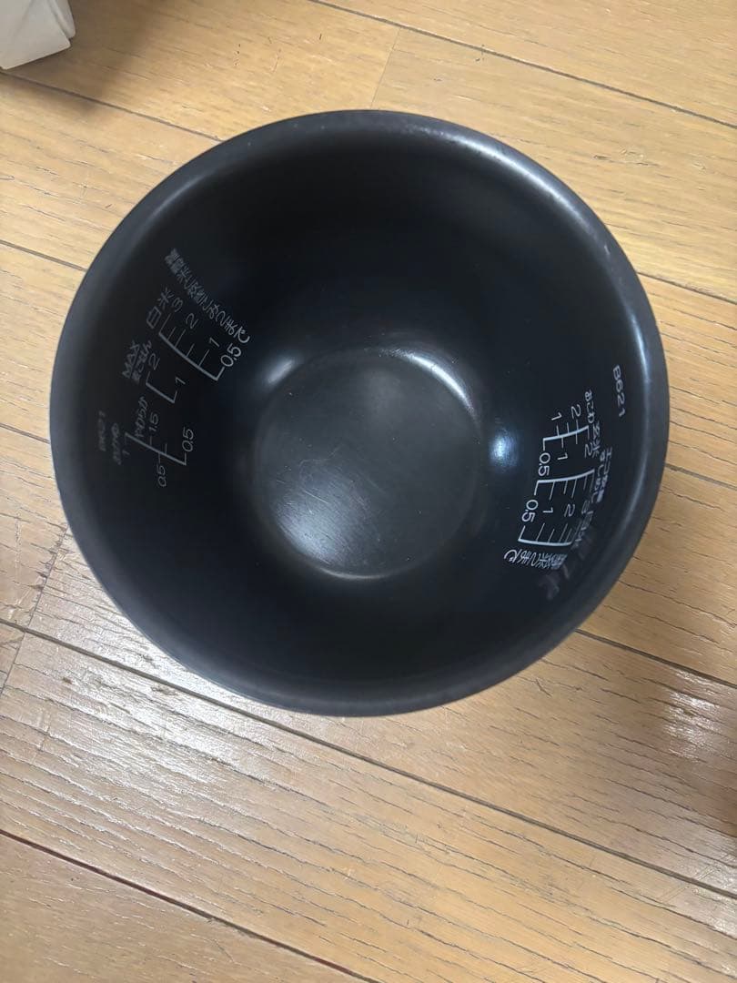 象印 NP-RN05 圧力IH炊飯ジャー　2024年製