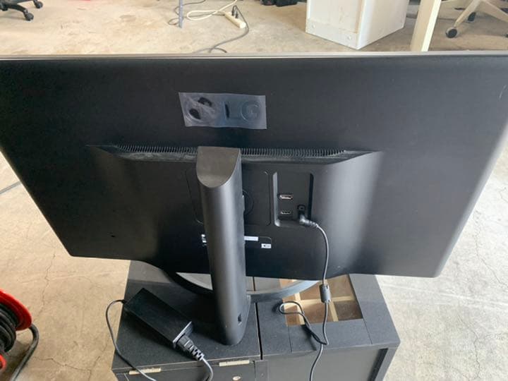 LGエレクトロニクスの31.5型　モニタ