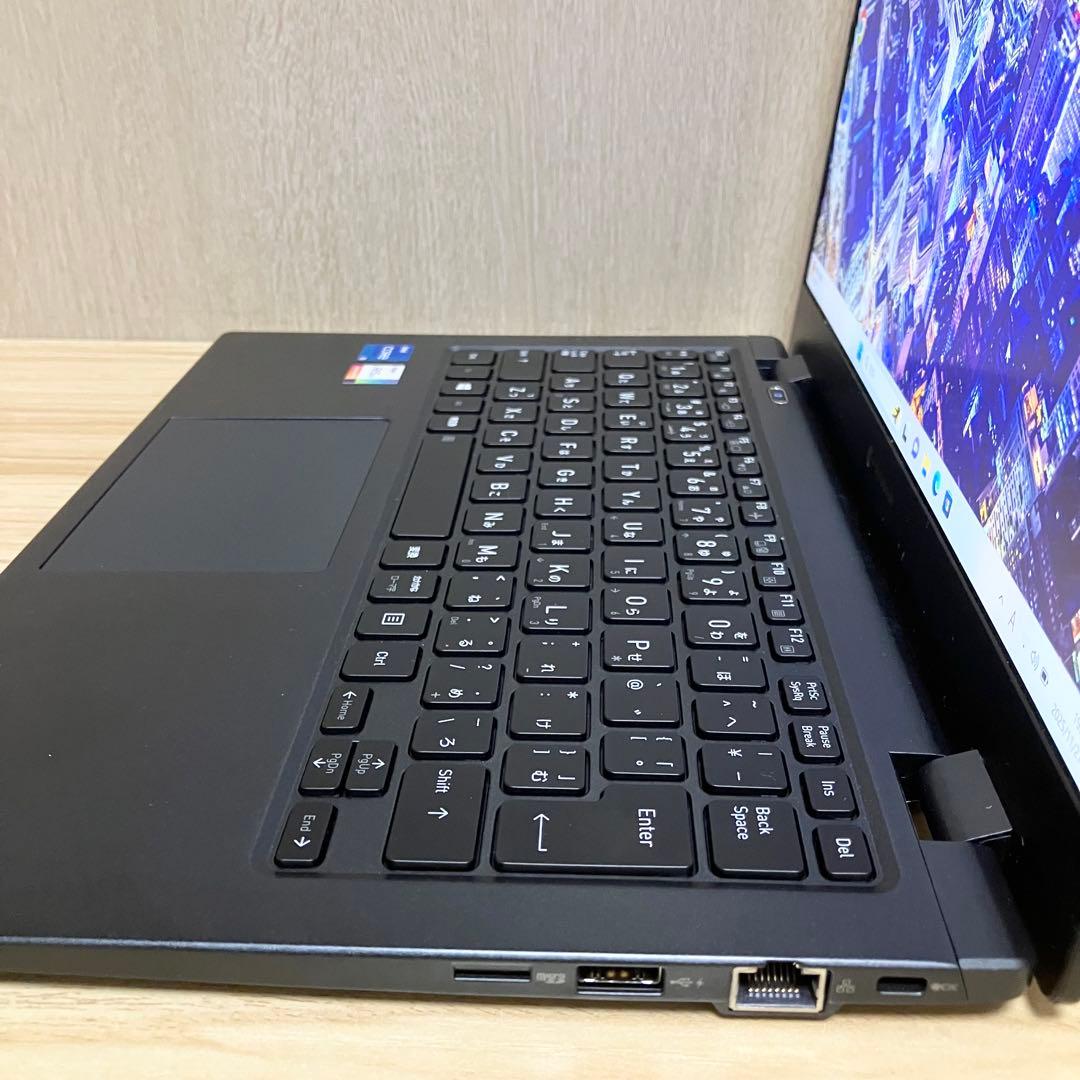 第11世代！極美品！dynabook G83 Windows11 メモリ16GB