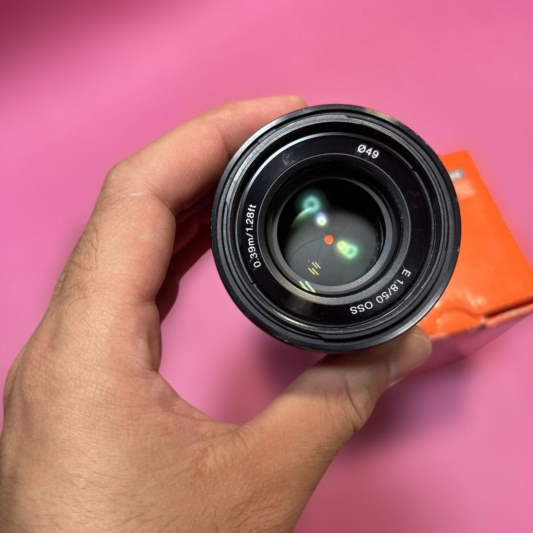 SONY E50mm F1.8 OSS レンズ