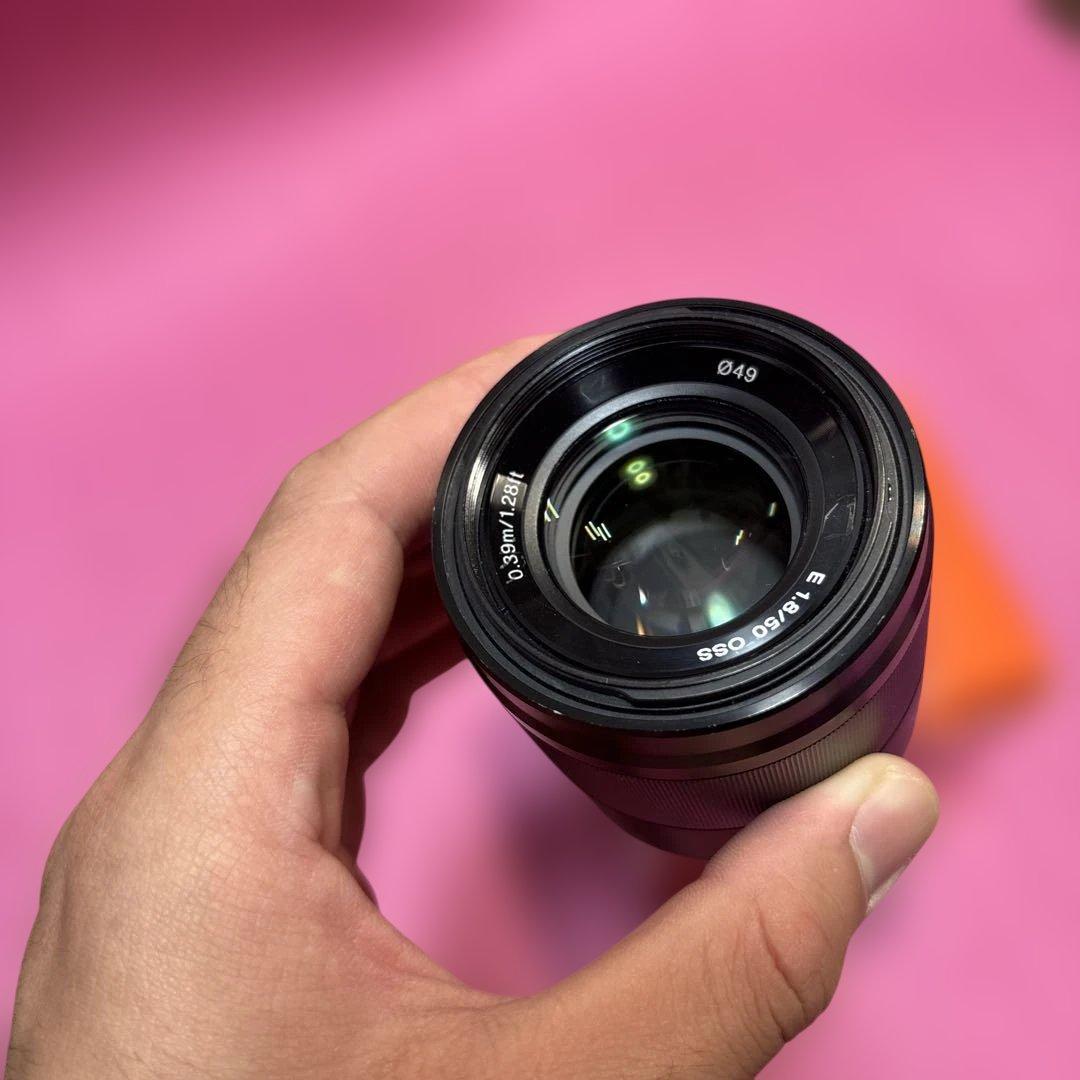 SONY E50mm F1.8 OSS レンズ