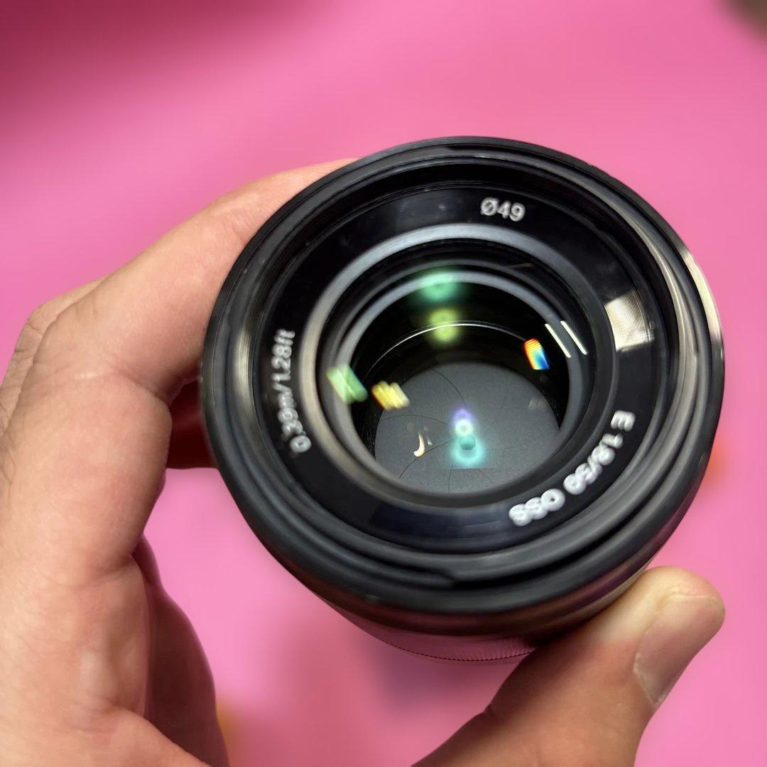 SONY E50mm F1.8 OSS レンズ