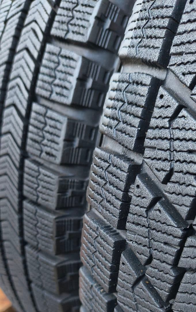 スタッドレス＆アルミホイール14インチ４本セット　送料込み