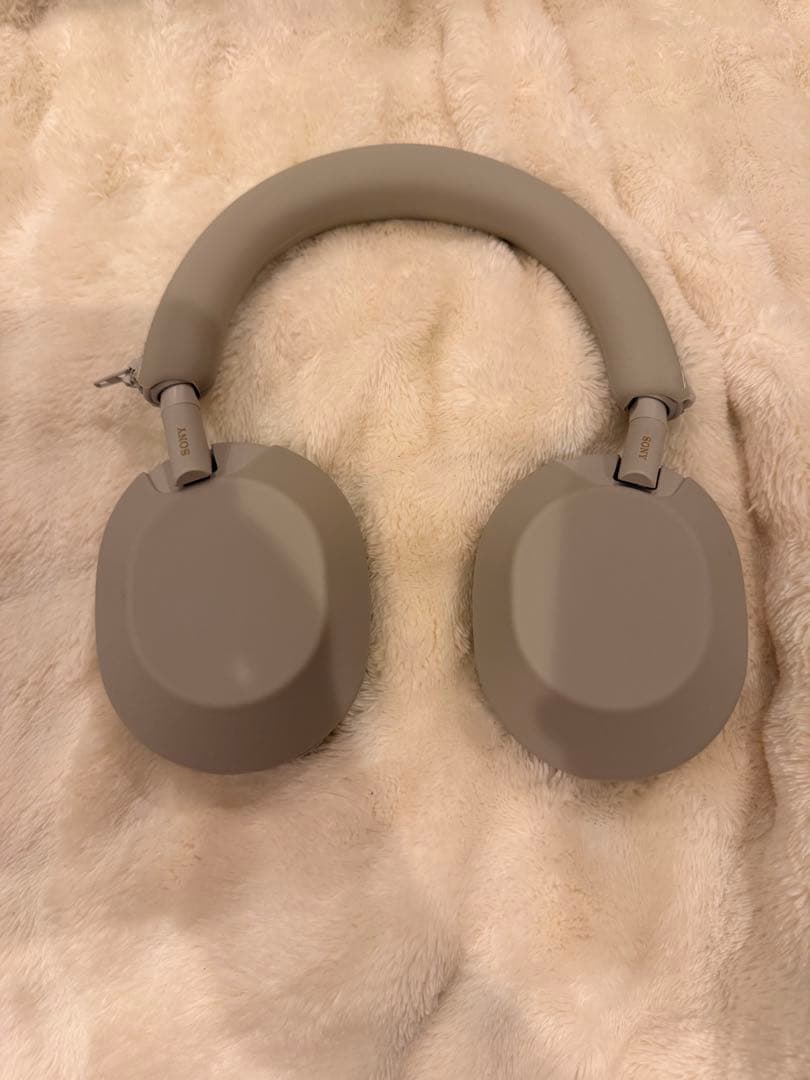 グレー ワイヤレスヘッドホン 専用ケース付き