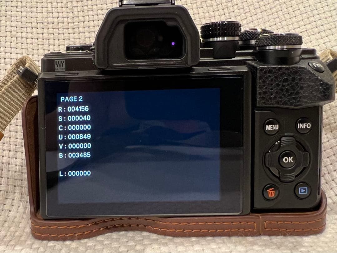 旅カメラ オリンパス OM-D E-M10 MarkⅡ トリプルレンズ 軽量