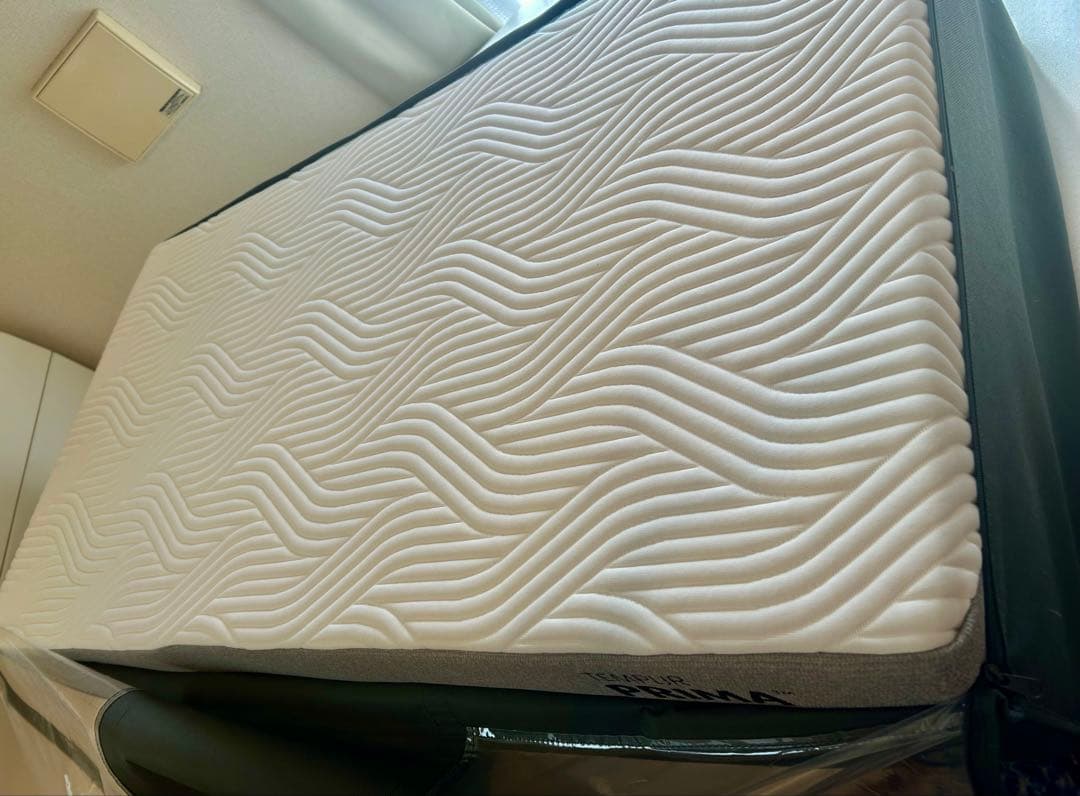 テンピュール Tempur折りたたみマットレス　8cm セミダブル 定価11万円