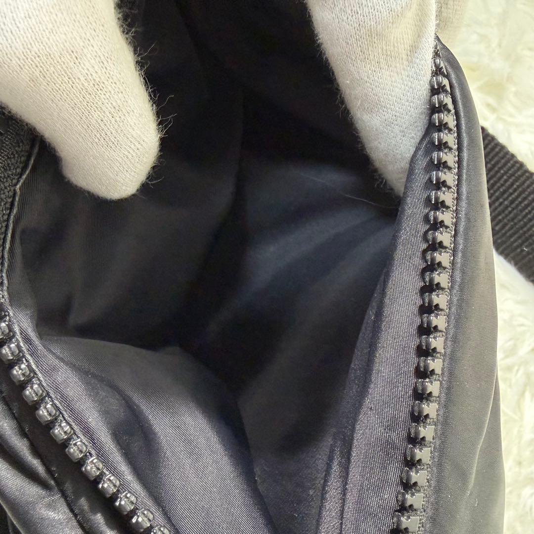 【✨美品✨】トリーバーチ ボディバッグ ウエストバッグ　ウエストポーチ 黒