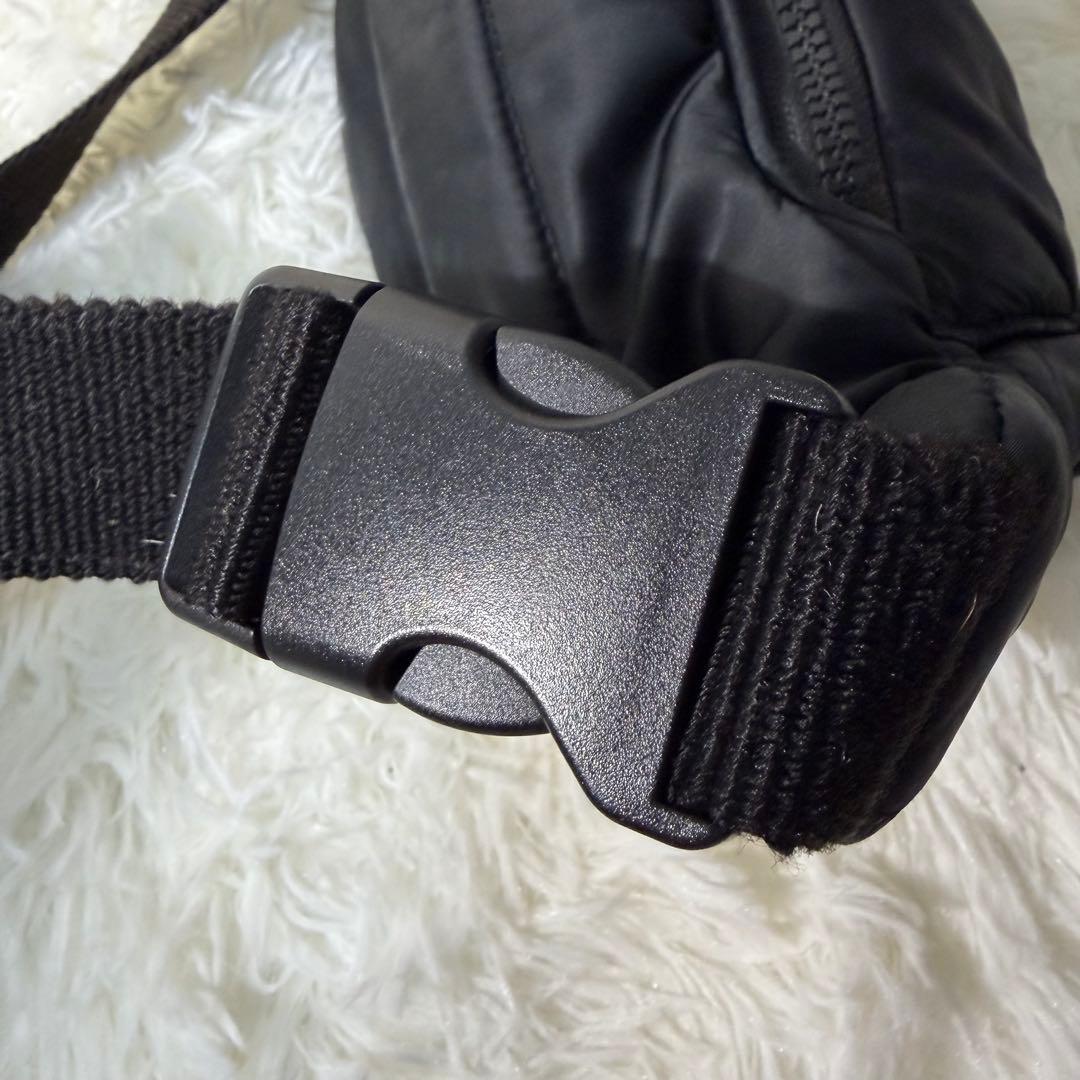 【✨美品✨】トリーバーチ ボディバッグ ウエストバッグ　ウエストポーチ 黒