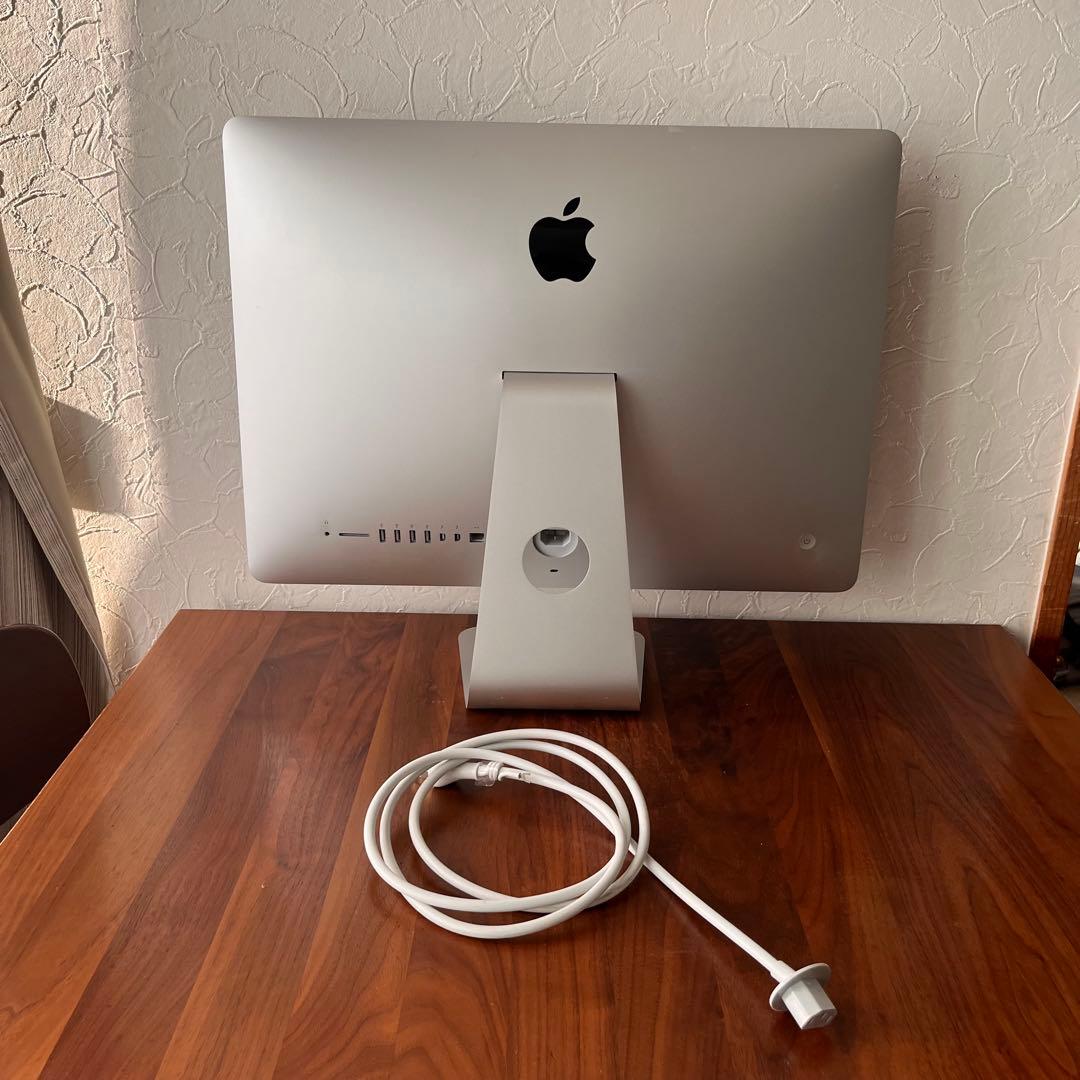 iMac 21.5インチ Retina 4K (Late 2015)