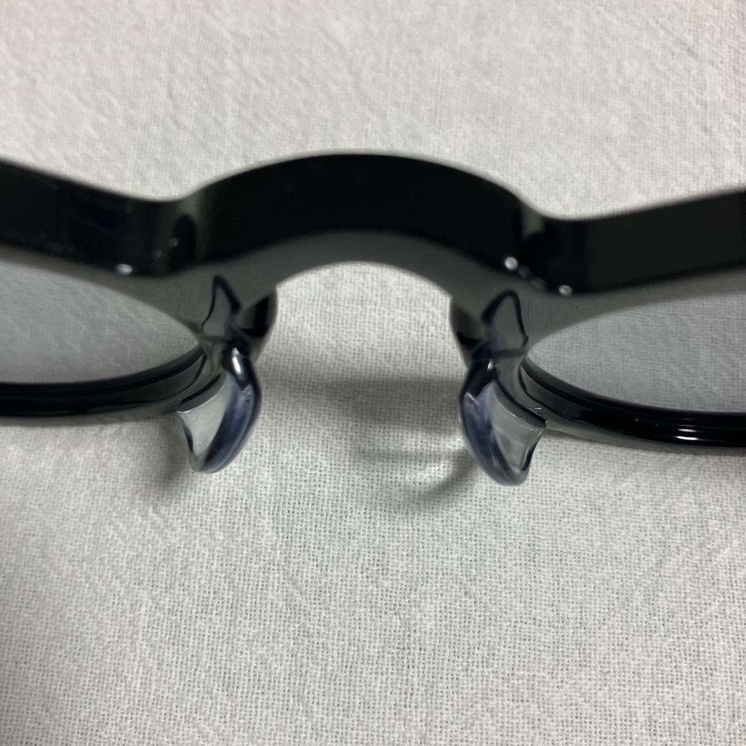 レスカ/ピカ ブラック44□26 度なしグレー調光レンズ【ノーズパッドカスタム】