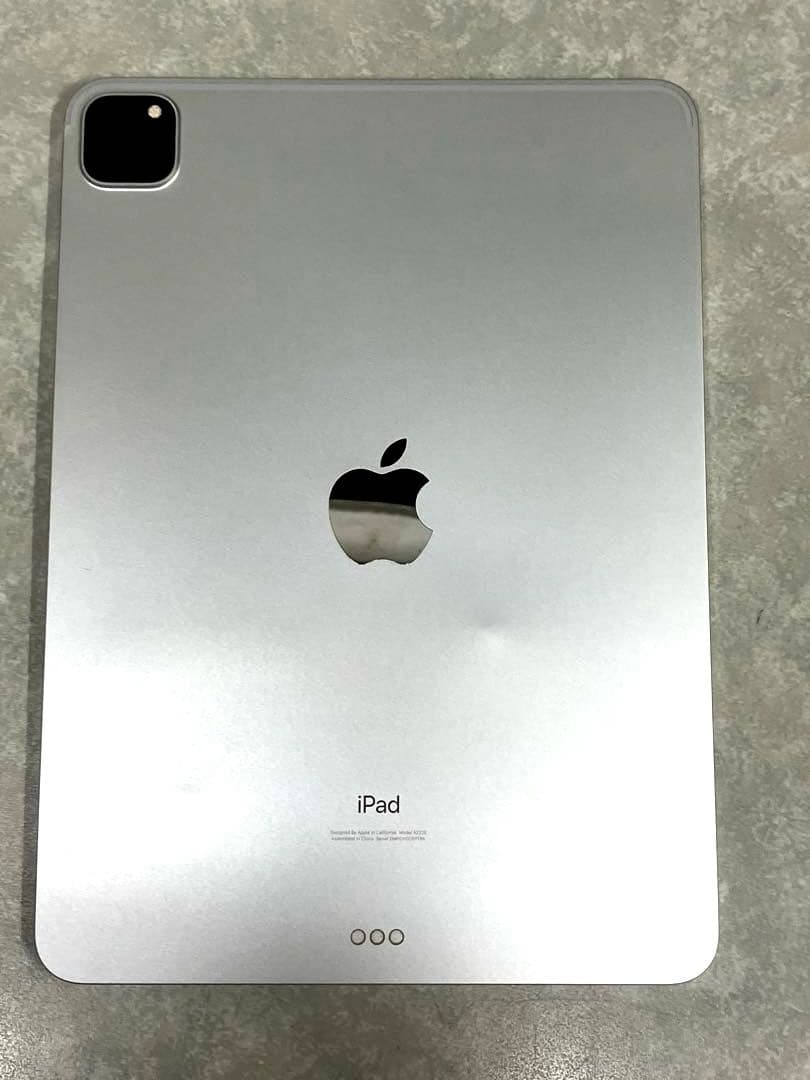 Apple iPad Pro 11インチ￼　第2世代　シルバー　MY252J/A