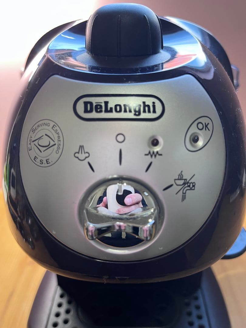 デロンギ エスプレッソマシン 本体と付属品