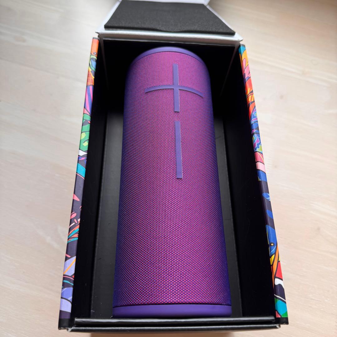 ピンクの猫【防水】Bluetoothスピーカー（ULTIMATE EARS