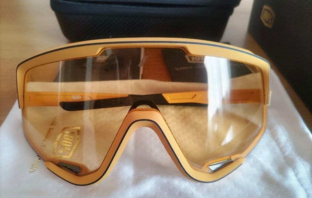 お*チ様 100% GLENDALE　ワンハンドレッド サングラス