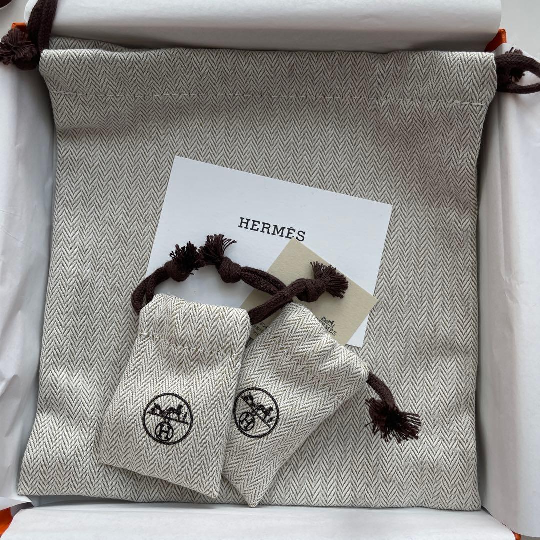 HERMES ケリーベルト　黒　シルバー