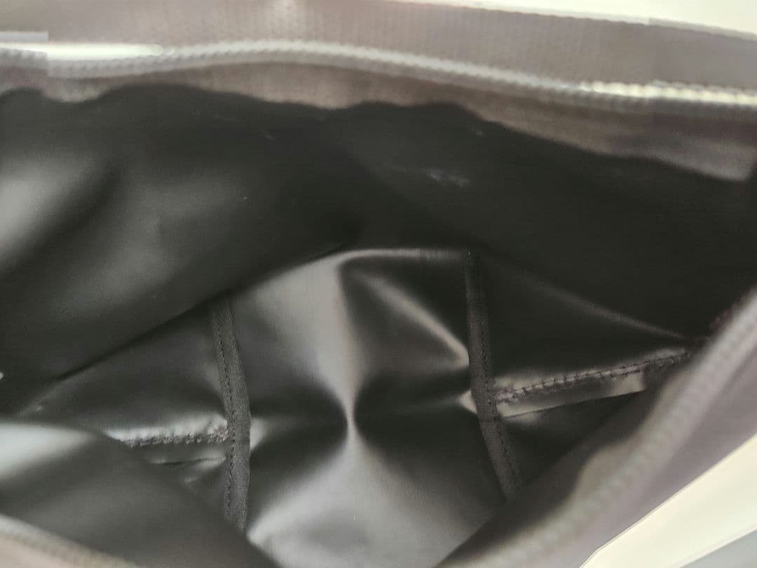 エルベシャプリエ　2885N 舟型ショルダーバッグS　ノワール　黒