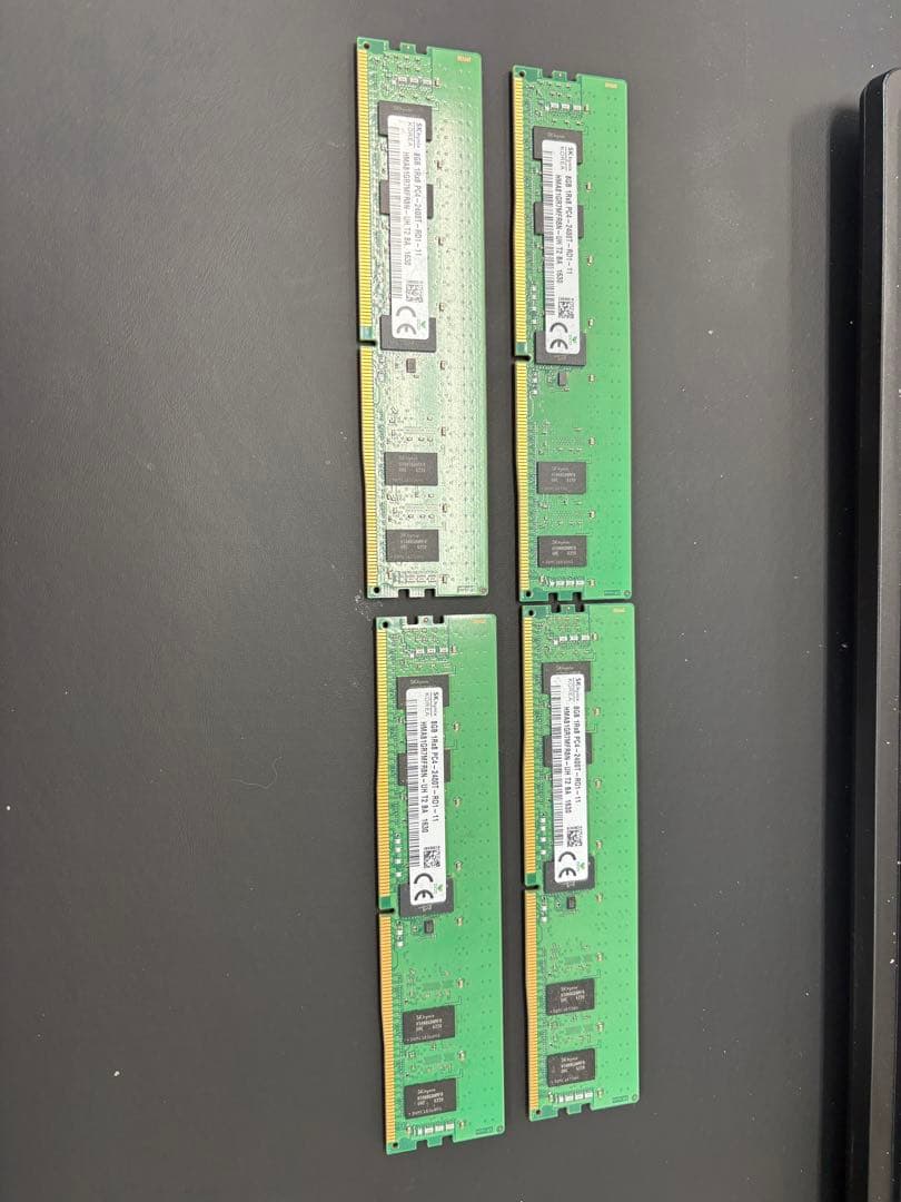 SK Hynix DDR4-2400T 32GB(8GB x 2枚）