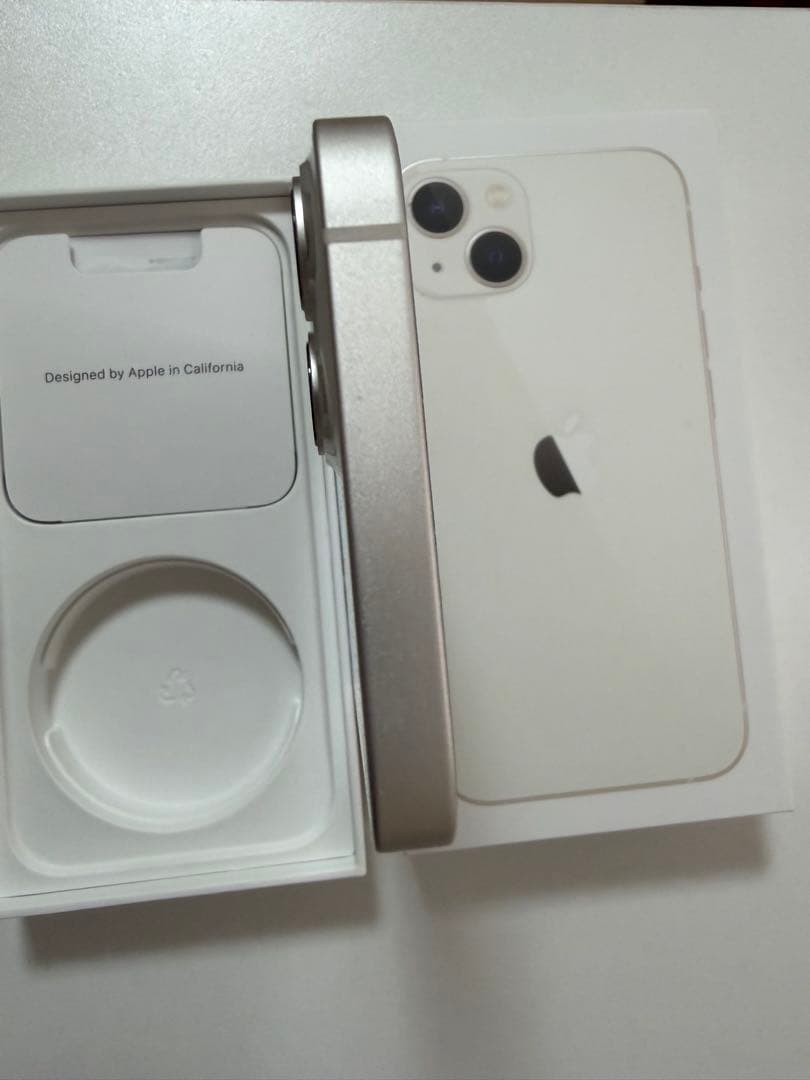 iPhone13 256GB ホワイト　ＳＩＭフリー