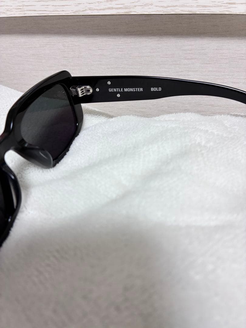 ペ*ル様 GENTLE MONSTER BOLD ケース付き