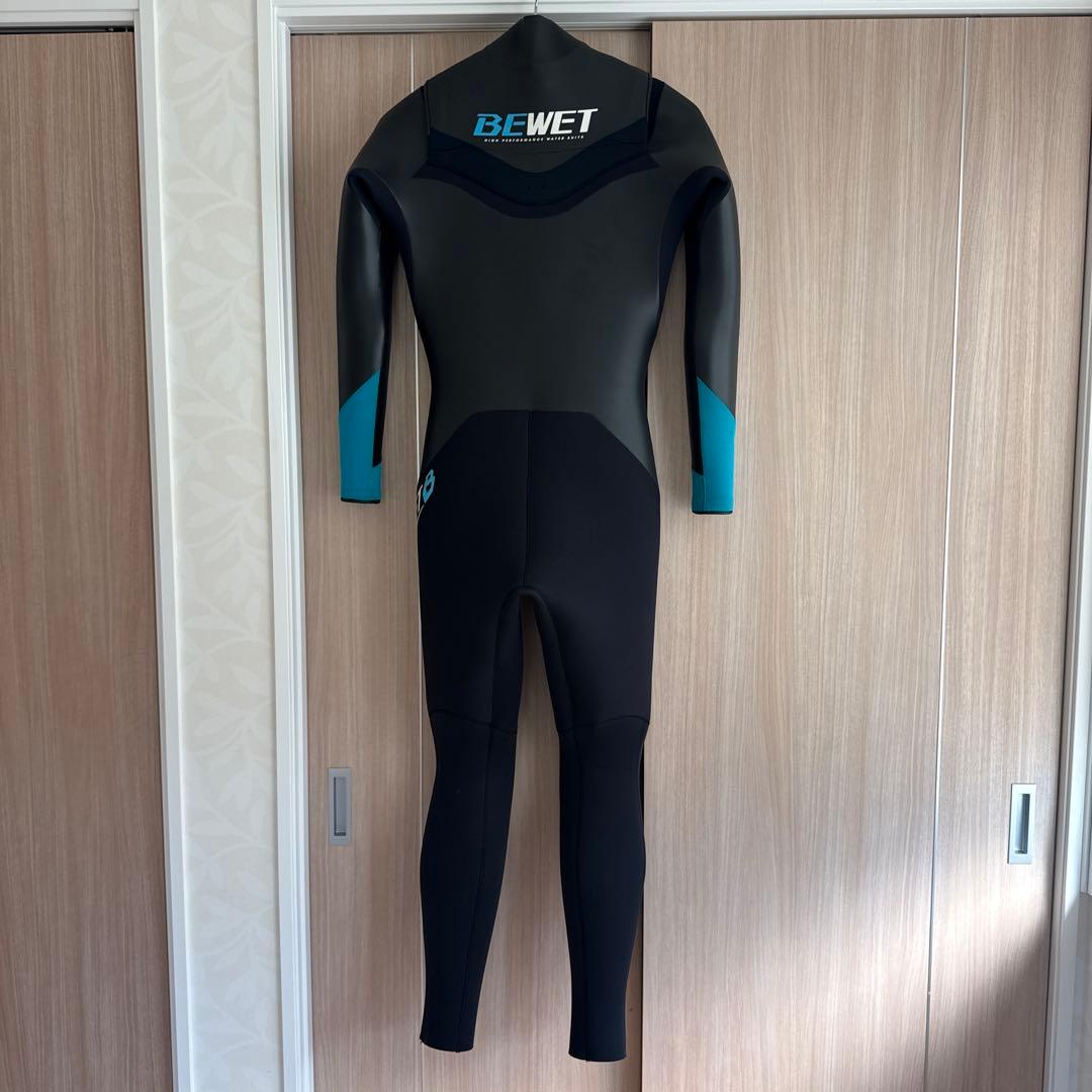 カ*ニ様 BEWET セミドライフルスーツ
