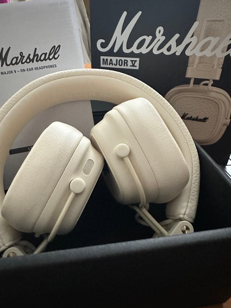 Marshall Major V ワイヤレスヘッドフォン クリーム