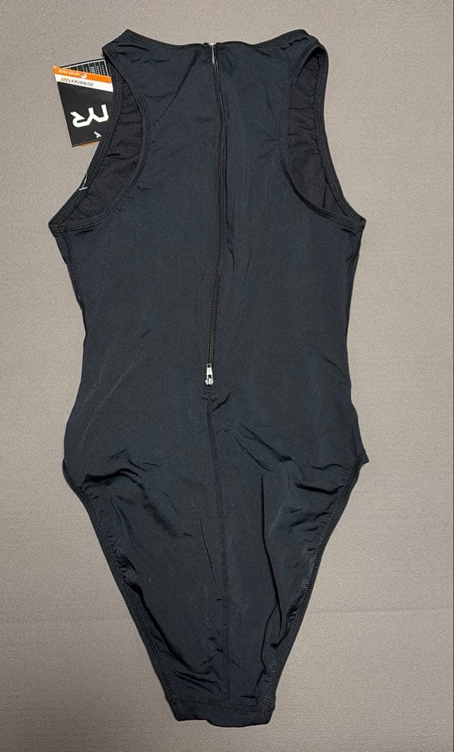 TYR ハイカット競泳水着 38サイズ　新品タグ付き