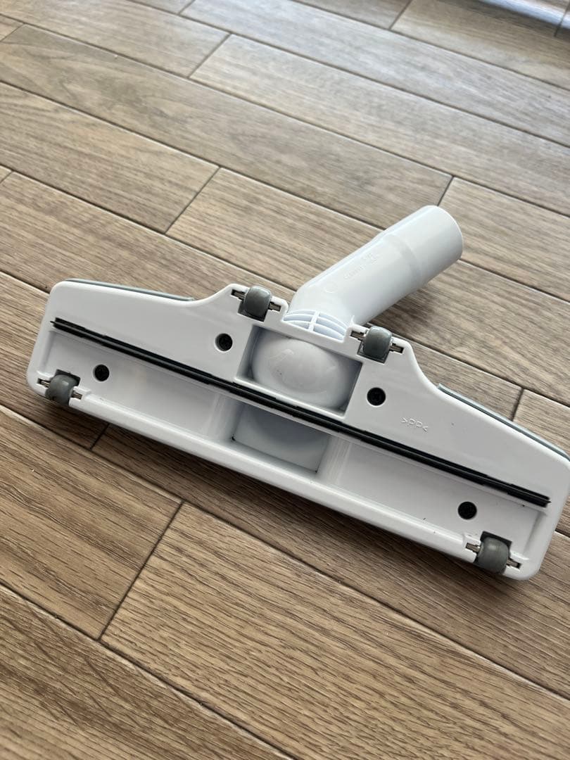 【たまご】マキタ(Makita) スティッククリーナー ホワイト