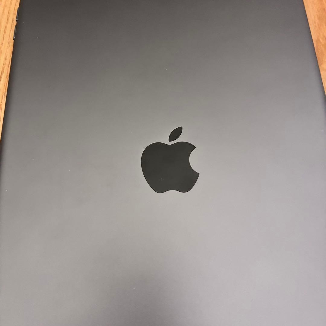 Apple ipad 本体 第8世代 32GB バテッリー容量86%