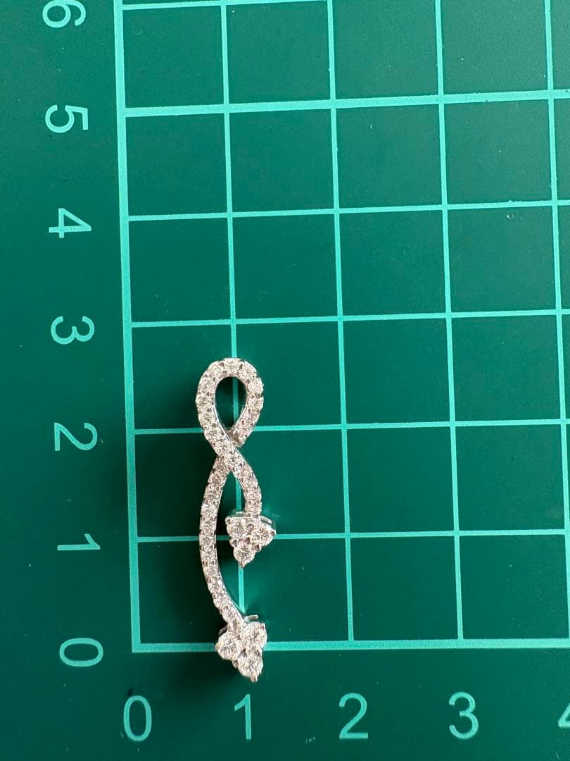 k18✨ギランギランクラリティ良きダイヤ0.52ctペンダントトップ✨