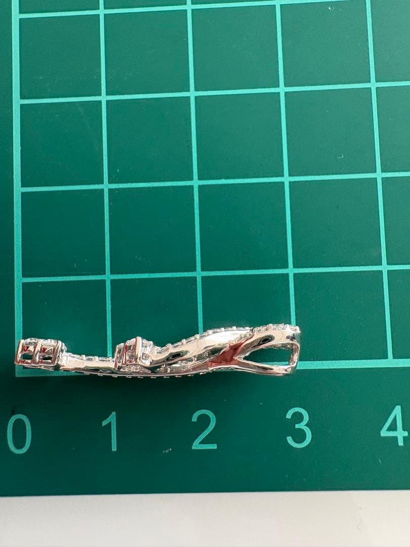 k18✨ギランギランクラリティ良きダイヤ0.52ctペンダントトップ✨