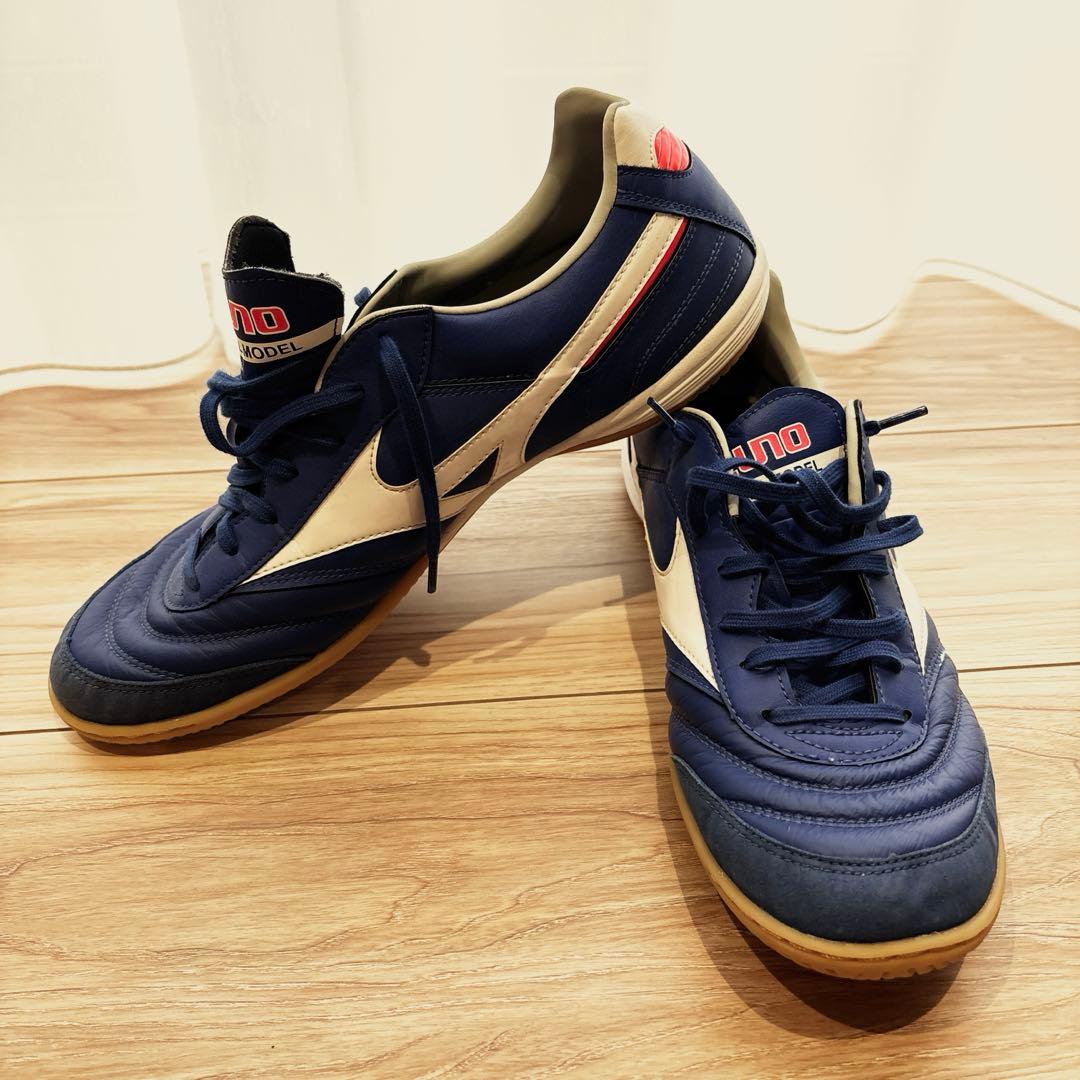 t*t様 美品 MIZUNOミズノ MORELIAモレリアIN 限定カラー