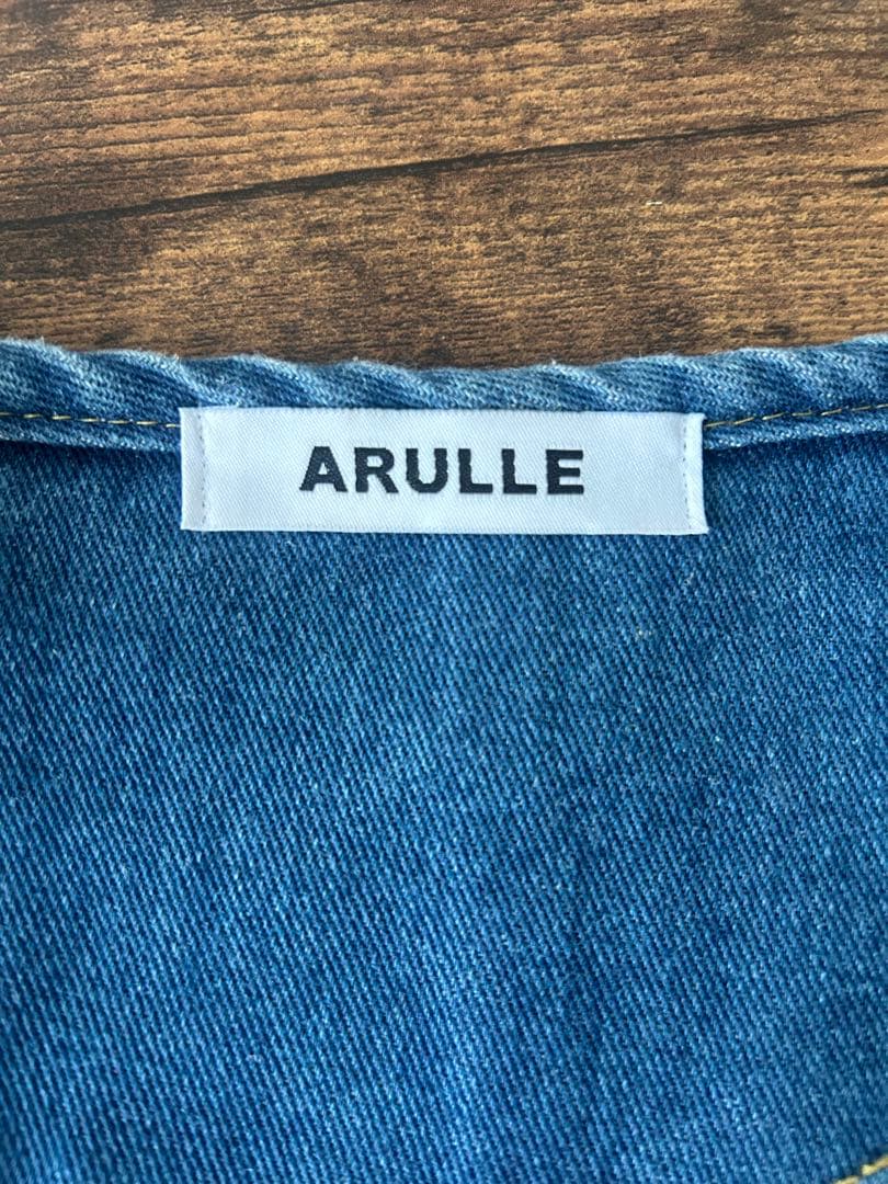 【値下げしました♩】v-collar denim jacket arulle