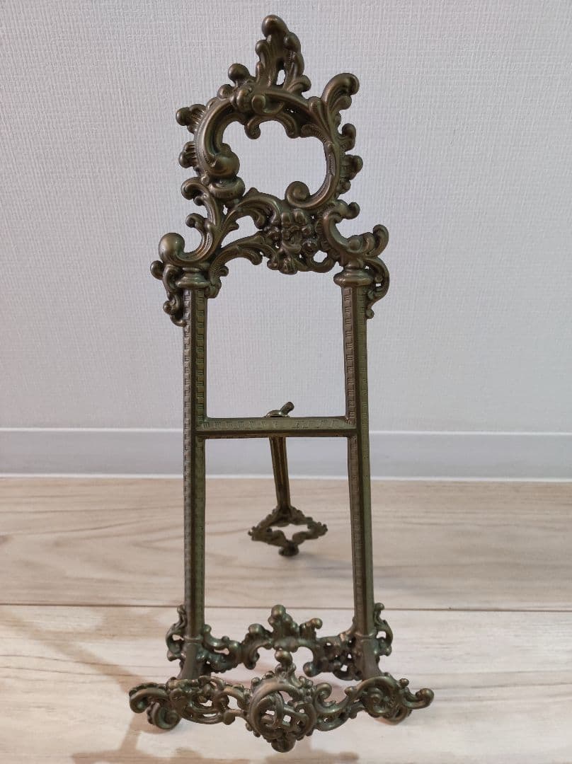 輸入品　ディズニーシー　センターオブジアース　ブックスタンド　同種