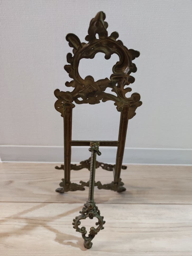 輸入品　ディズニーシー　センターオブジアース　ブックスタンド　同種