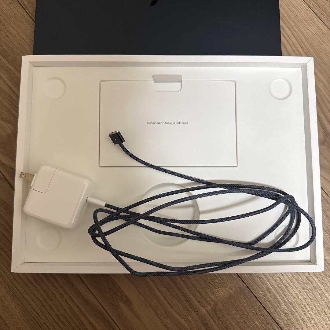 【美品】Apple Mac book Air 256GB M2 13インチ