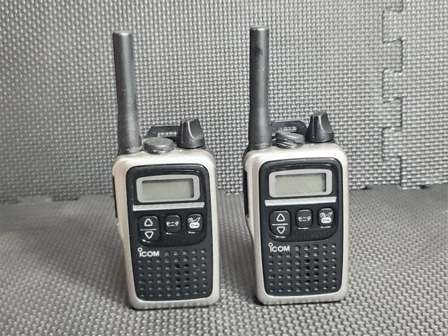 18 ICOM トランシーバー IC-4300 シルバー 2台 セット 無線機