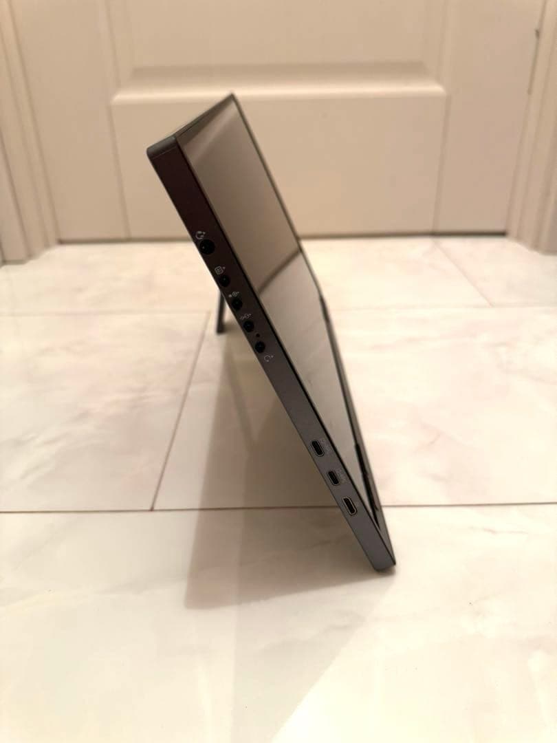 【美品】JAPANNEXT JN-MD-Ei156F-T [15.6インチ]