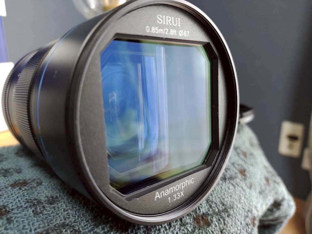 Sirui 35mm アナモルフィックレンズ MFT