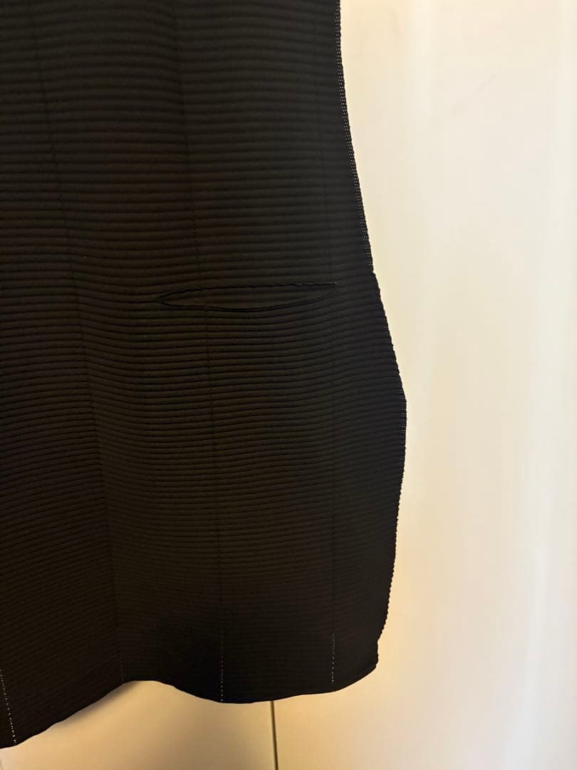 プリーツプリーズ　me バルーンシルエット　黒チュニック／ワンピース