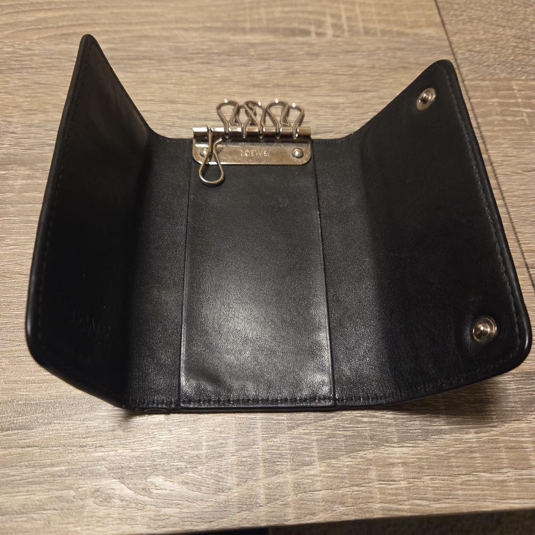 LOEWEレザーキーホルダーケース