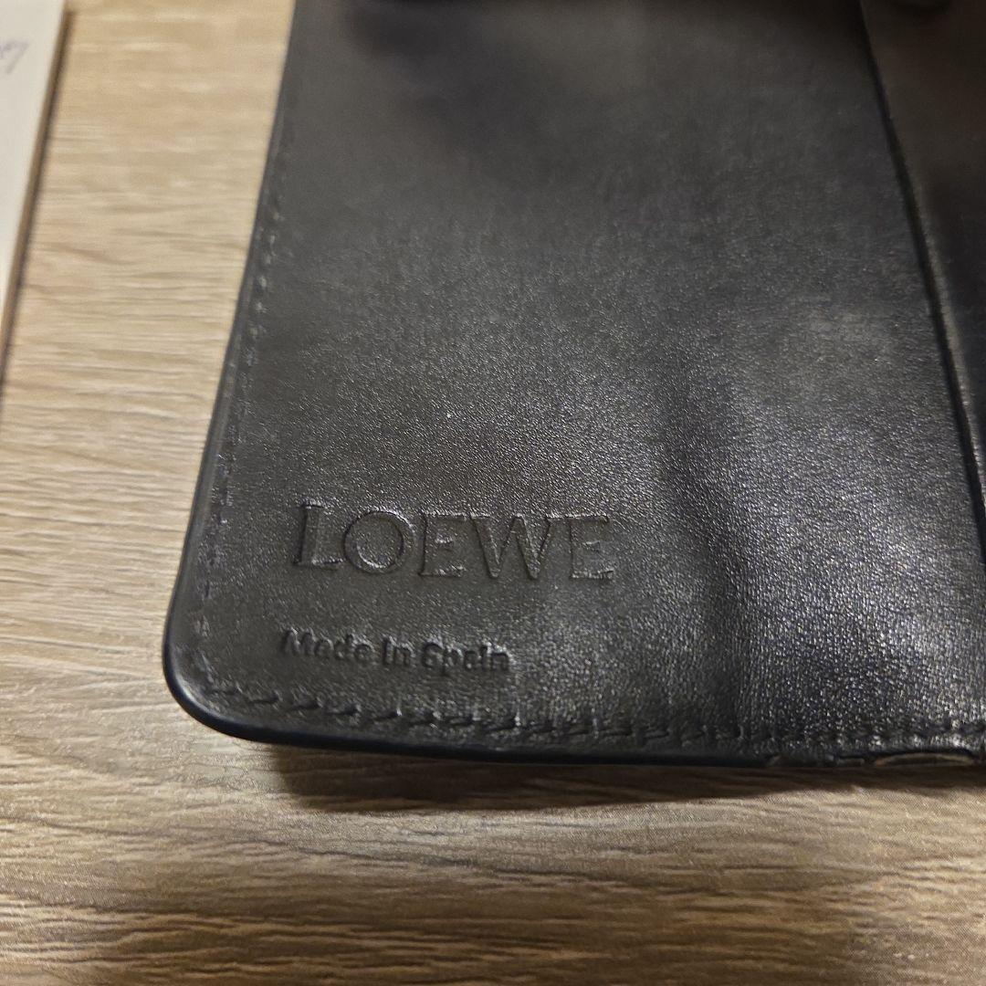 LOEWEレザーキーホルダーケース