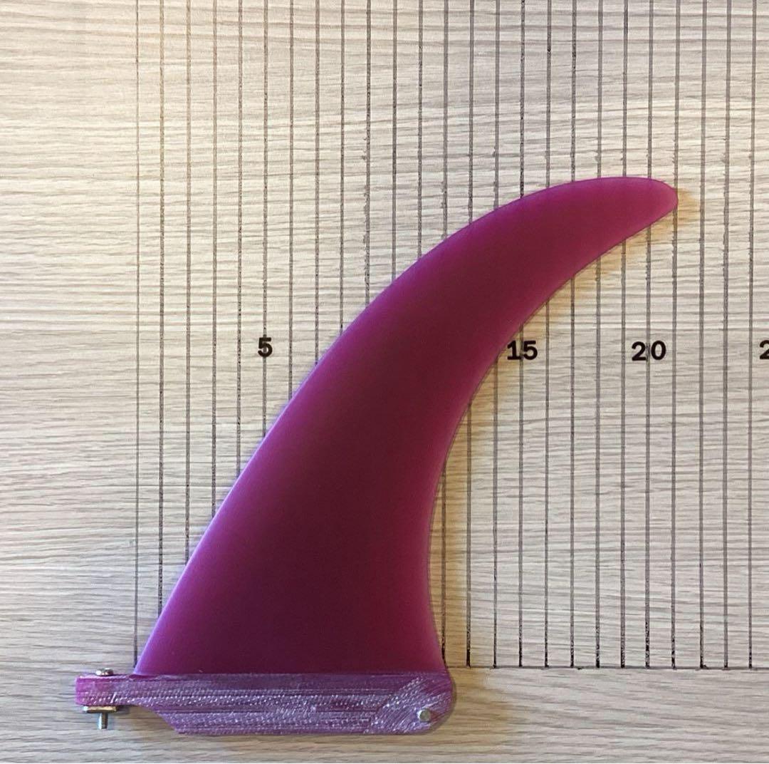 新品未使用シングルフィン7.5インチ　ボルドー、 スクリュー付き